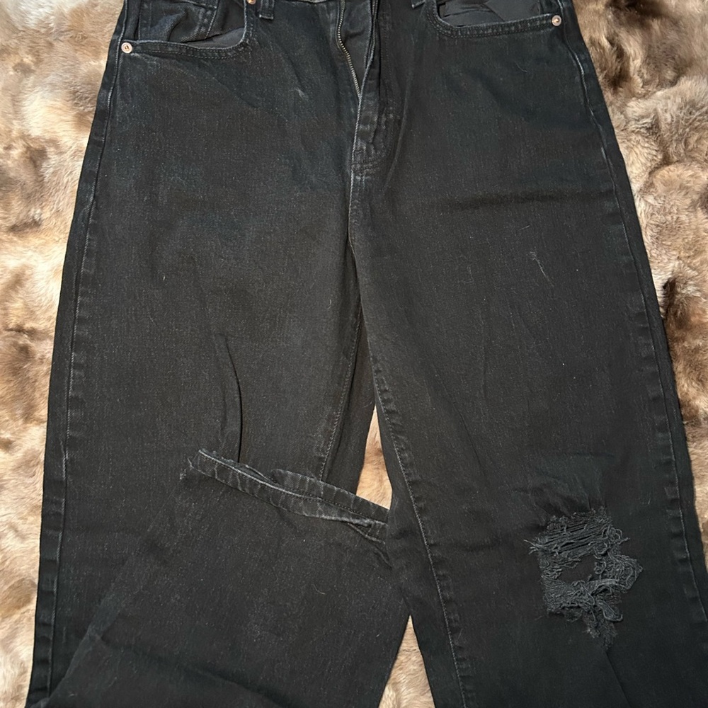 Black Distressed Men's Jeans